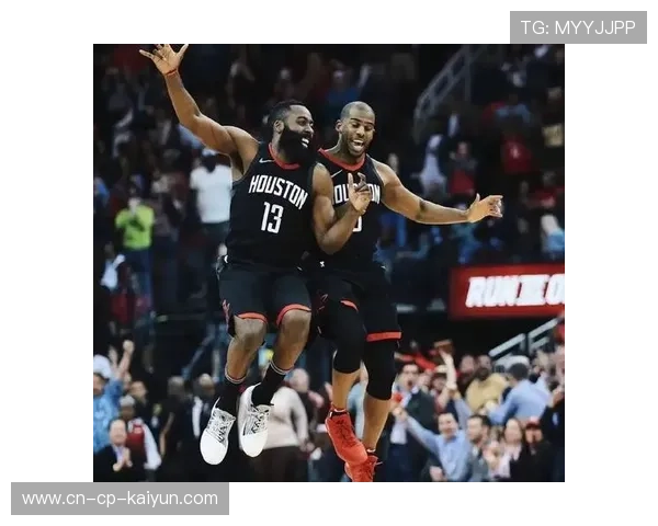 洛杉矶快船暂停后重启：詹姆斯·哈登关键回合处理，慢镜头揭示差距