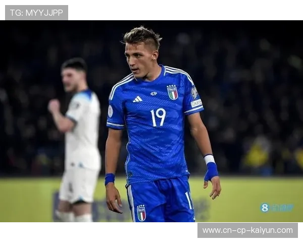 热那亚雷特吉射门预备动作十分干净 热那亚雷特吉射门预备动作十分干净